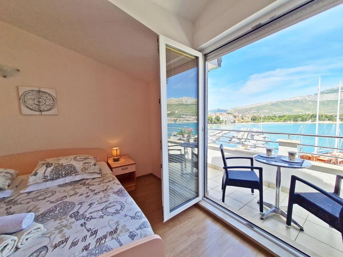 Rooms And Apartments Porat Stobrec Exterior photo